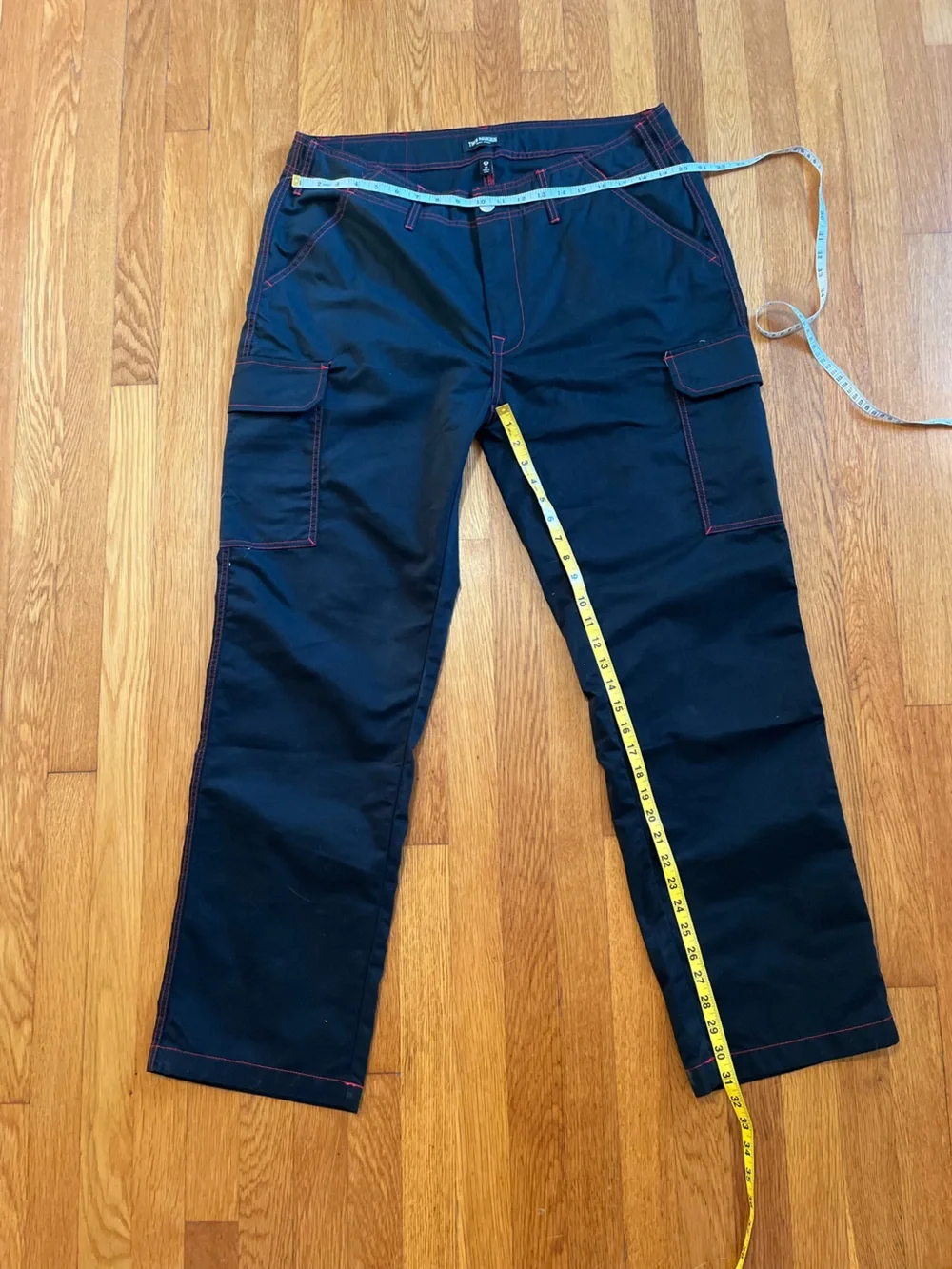 NWT True Religion Black Cargo Pants Red stitching size 36 read